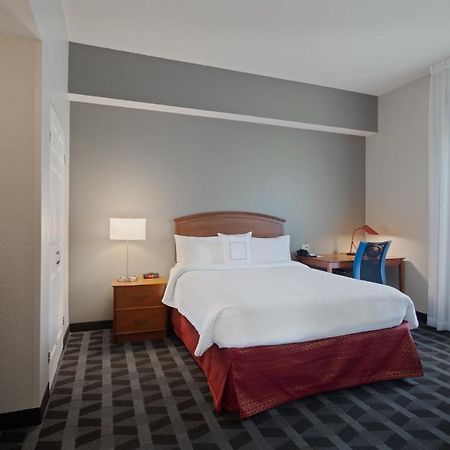 Towneplace Suites By Marriott St. Petersburg Clearwater Exterior foto